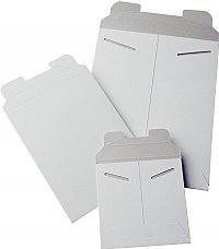 100 13" x 18" White Tab Lock No Bend Mailers